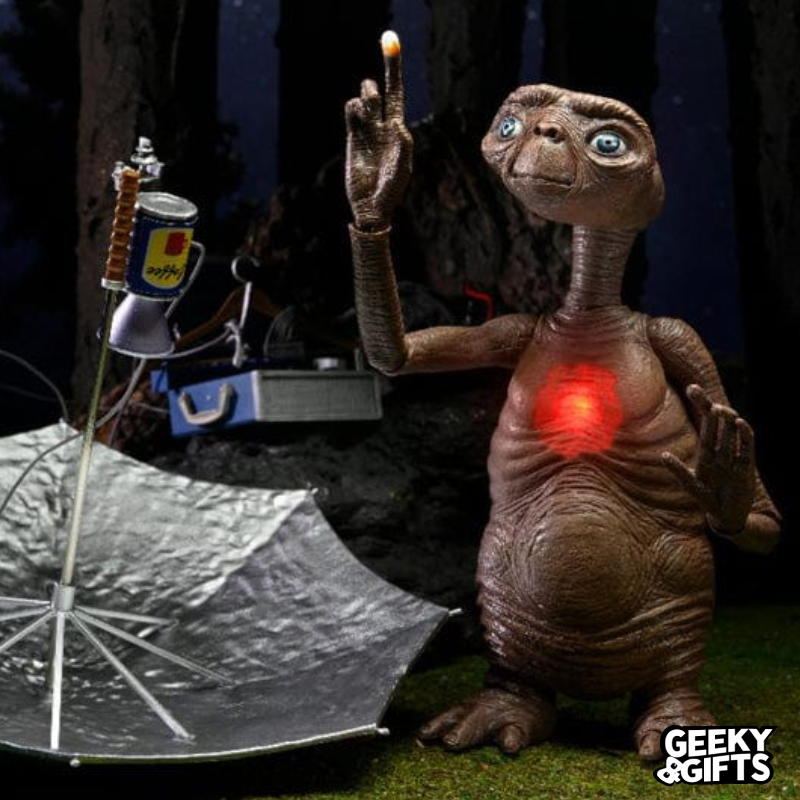 Neca Ultimate Action Figure Deluxe ET The Extra Terrestrial