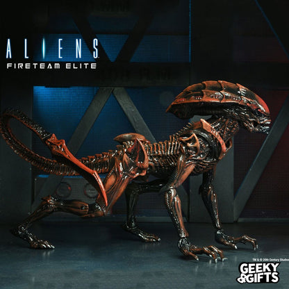 Neca Action Figure: Aliens Fireteam Elite - Prowler Alien 7 Pulgadas